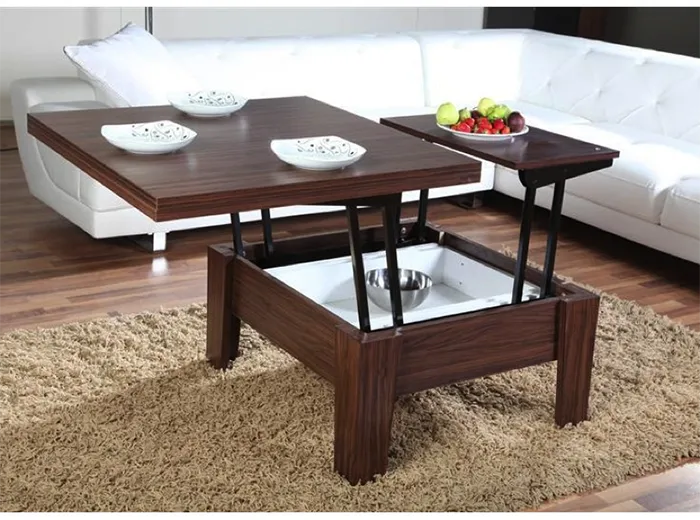 Chiếc bàn có thể tách ra để làm bàn ăn hoặc bàn làm việc tùy ý