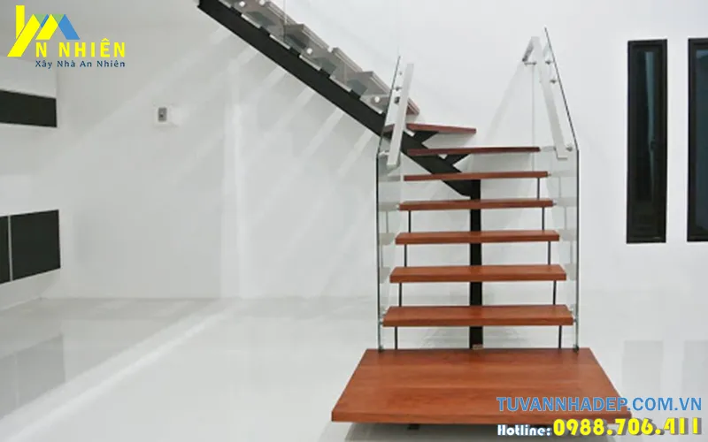 cầu thang xương cá kính