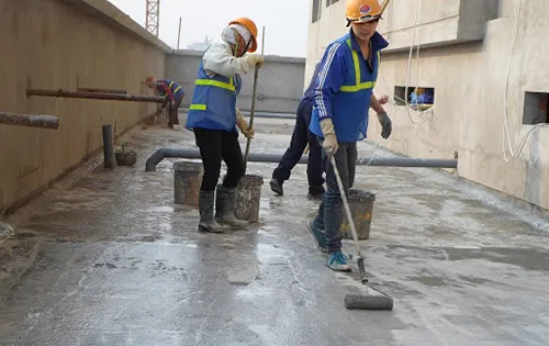 các ngôi nhà xây dựng mới hoặc lâu đời đều sử dụng biện pháp chống thấm sàn mái