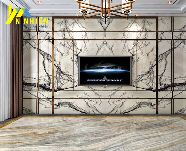sang trọng với bức tường được ốp bằng đá nhân tạo