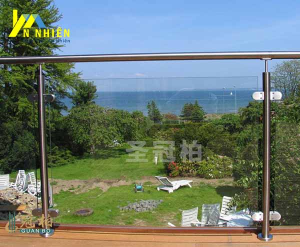 mẫu lan can bằng kính cường lực