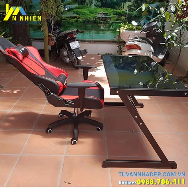 mẫu bàn chơi game được đông đảo anh em yêu thích