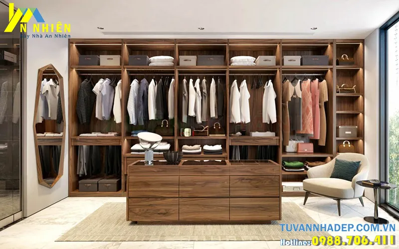 thiết kế phòng thay đồ với cửa lớn thoáng mát 
