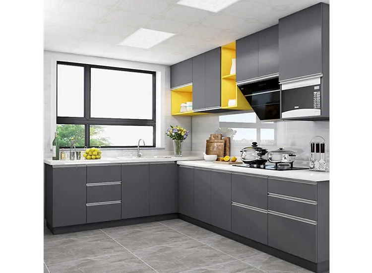 Tủ bếp màu Acrylic màu bạc hợp mệnh Kim